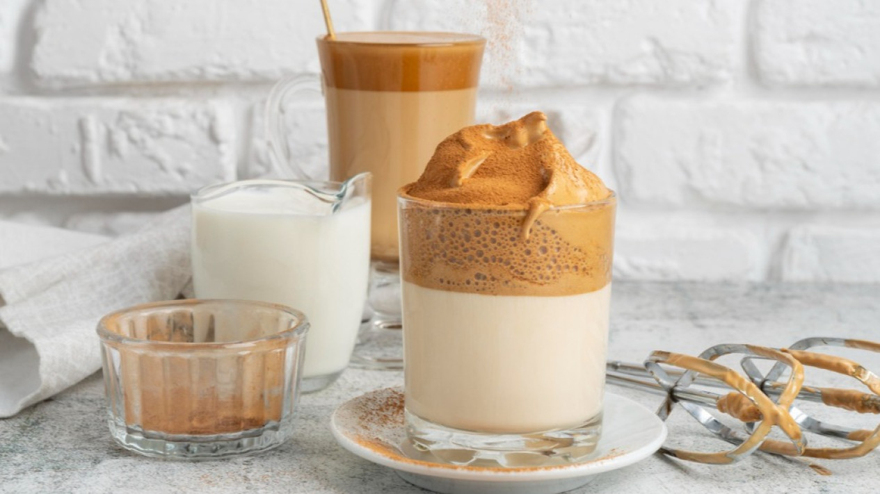 Kopi Korea Dalgona: Tren Minuman Kriminal yang Menggoda Rasa