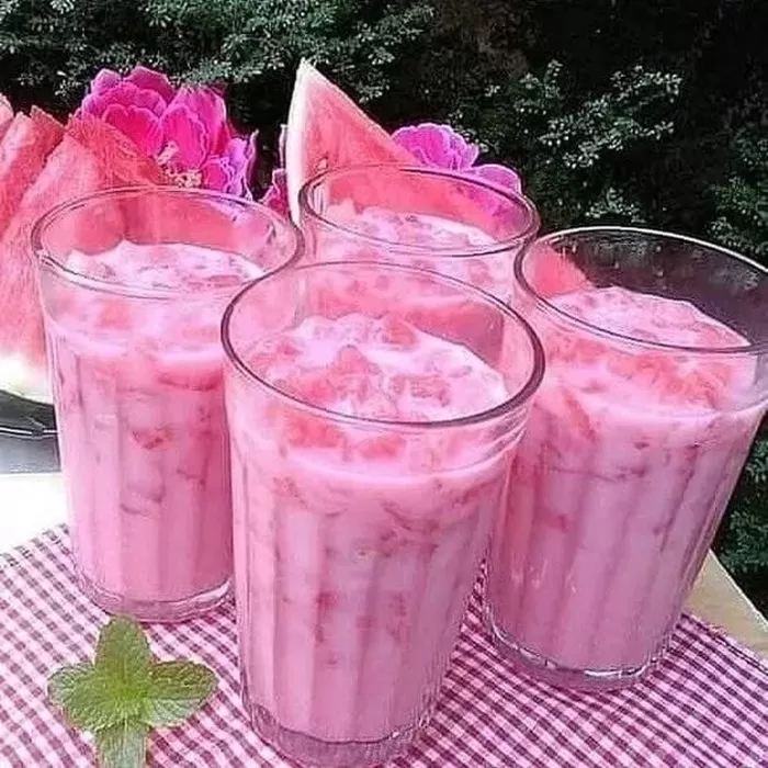 Es Semangka Susu: Minuman Segar dan Menyegarkan untuk Nikmati Hari