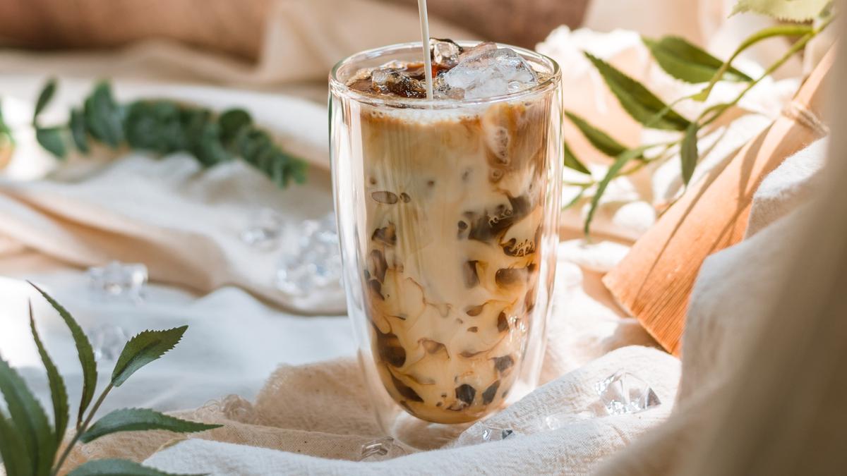 Mengenal Lezatnya Minuman Iced Latte yang Segar dan Nikmat