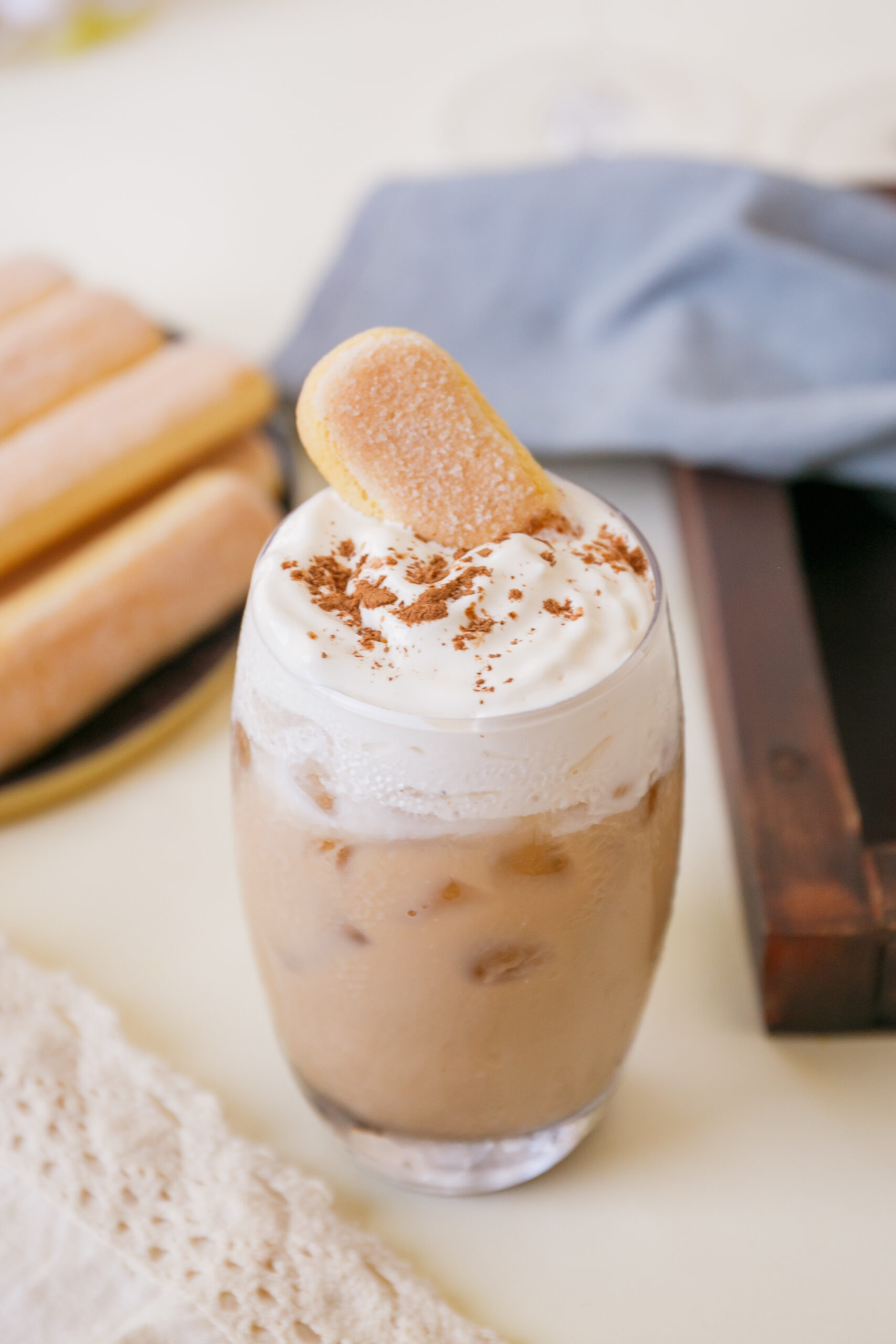 Menikmati Segarnya Iced Tiramisu Latte yang Lezat dan Aromatik
