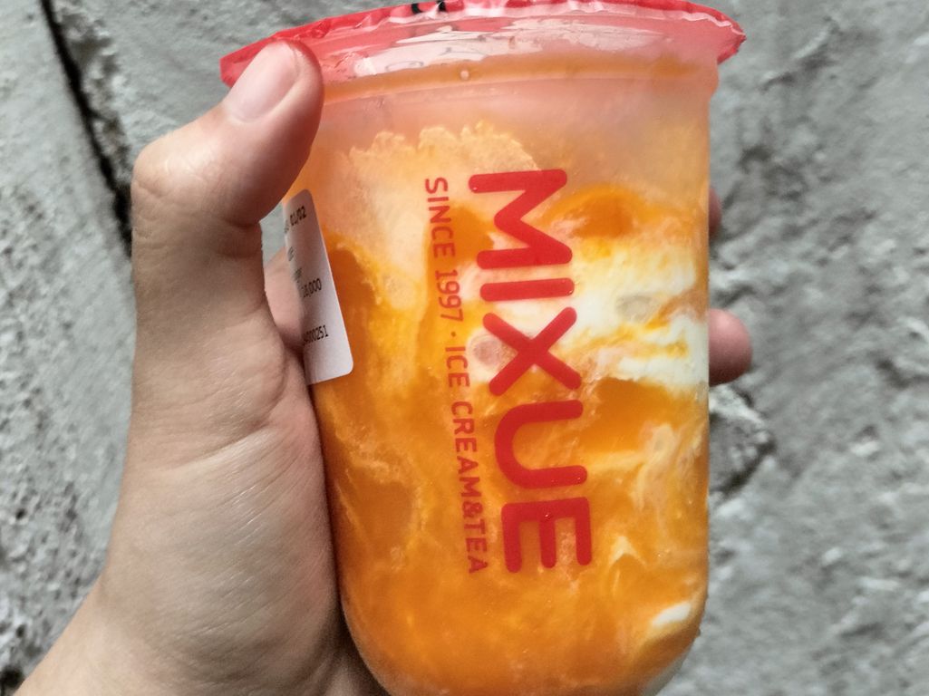 Minuman Mango Mi-Sundae: Segarnya Sajian Tropis yang Menggoda