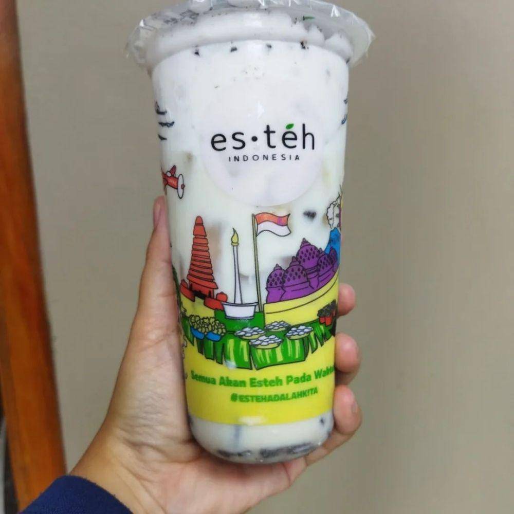 Minuman Sea Salt Cookies & Cream Milk Tea: Rasa Gurih dan Segar