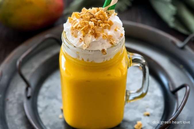 Segarnya Minuman Smoothie Mangga Sunrise yang Menyegarkan