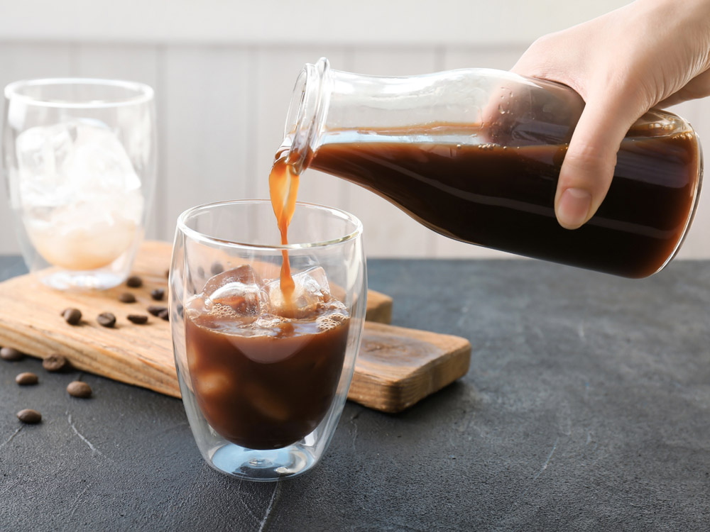 Mengenal Cold Brew: Minuman Kopi Dingin yang Segar dan Nikmat