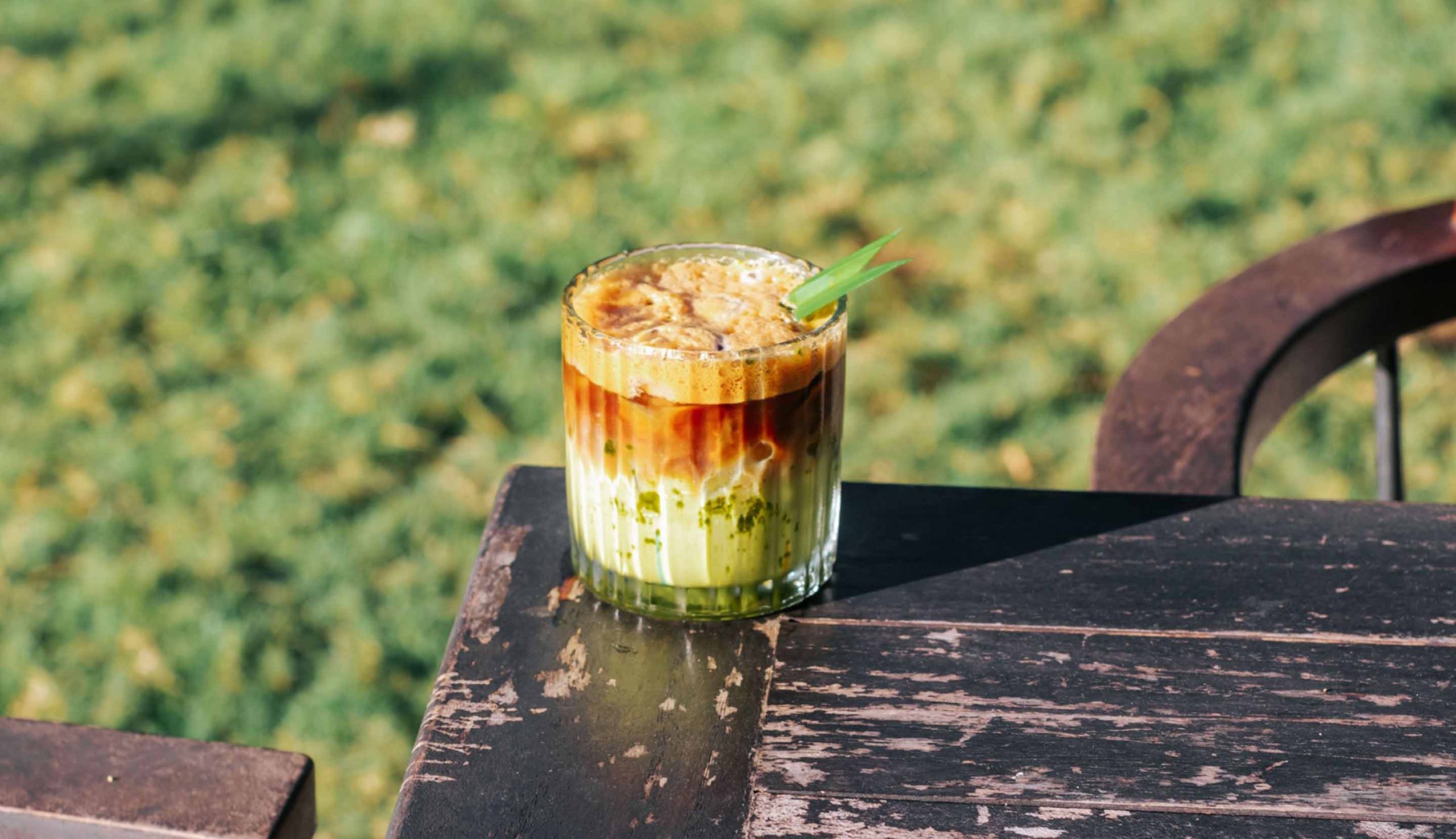 Menikmati Segarnya Minuman Kopi Susu Pandan yang Menggoda