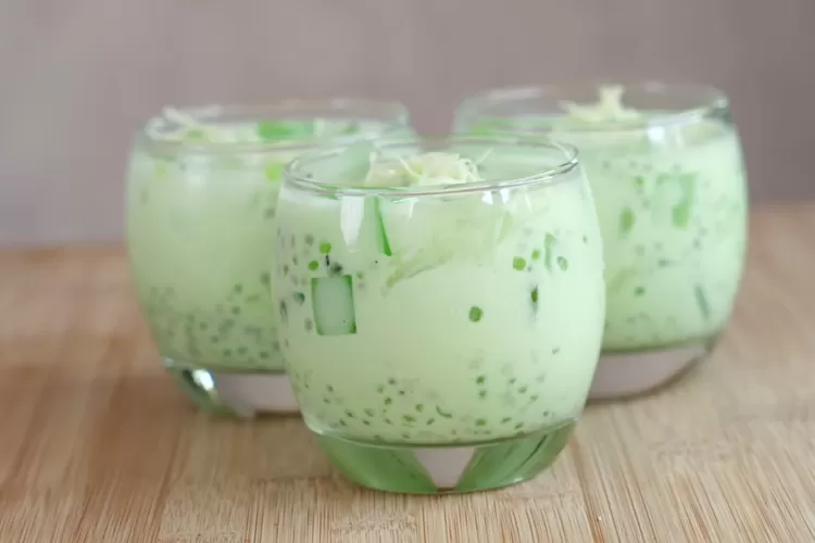 Segarnya Minuman Coconut Pandan: Lezat dan Menyegarkan
