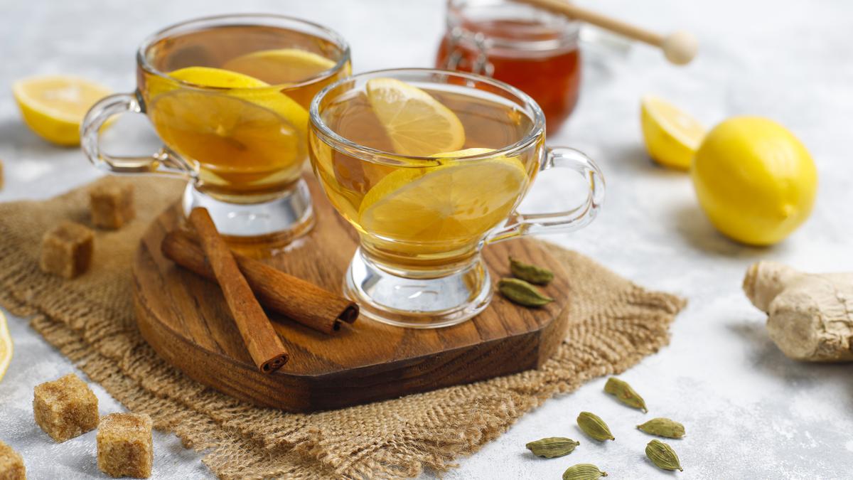 Manfaat dan Resep Minuman Teh Lemon Honey yang Segar