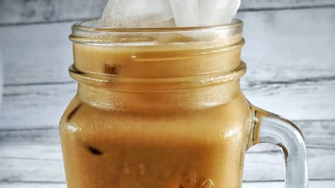 Minuman Es Susu Teh Cube: Sensasi Segar dan Nikmat di Setiap Teguk
