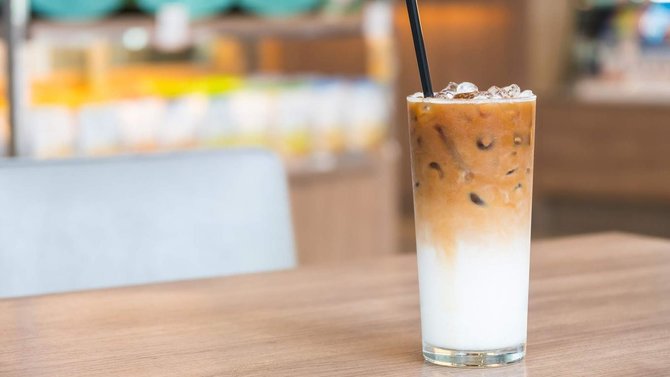 Segarnya Ice Kopi Gula Aren, Minuman Manis dan Nikmat