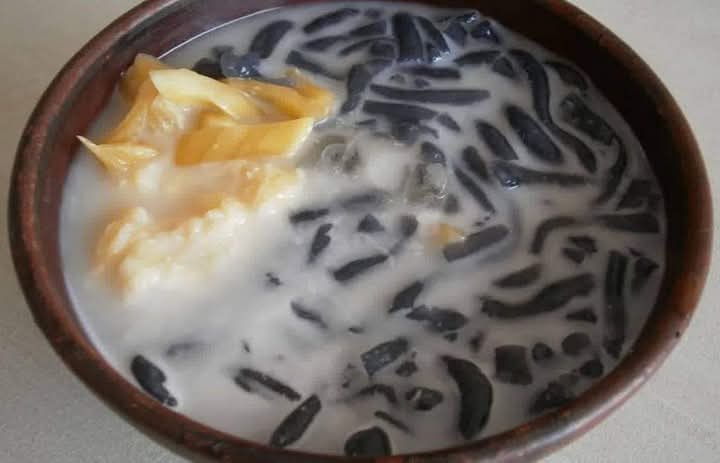 Kenali Segarnya Minuman Es Cendol Dawet Ireng yang Nikmat