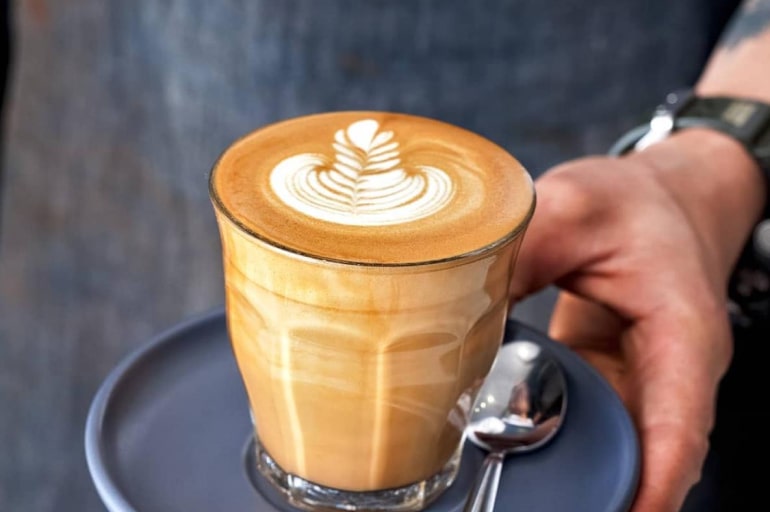 Menikmati Segarnya Minuman Piccolo Latte yang Lezat dan Aromatik