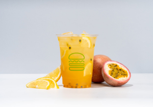 Segarnya Minuman Passionfruit Lemonade yang Menggoda Selera